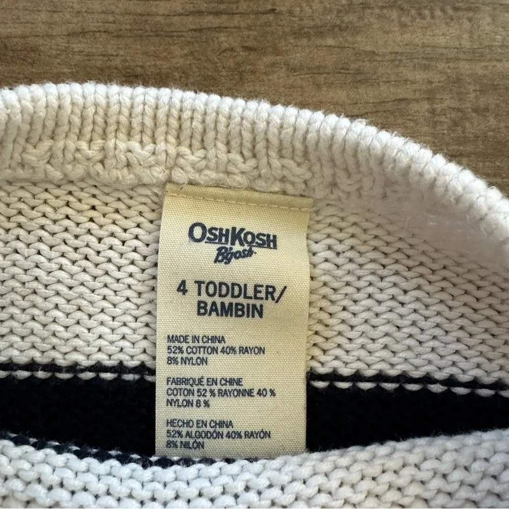 Oshkosh B’Gosh knit sweater star